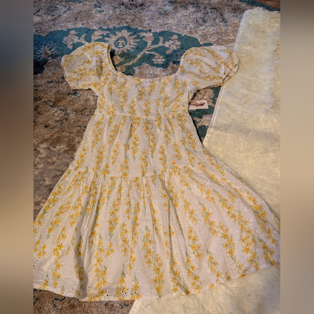 Jessica Simpson Medium Yellow White Green Open Back Floral Puff Sleeve Dress